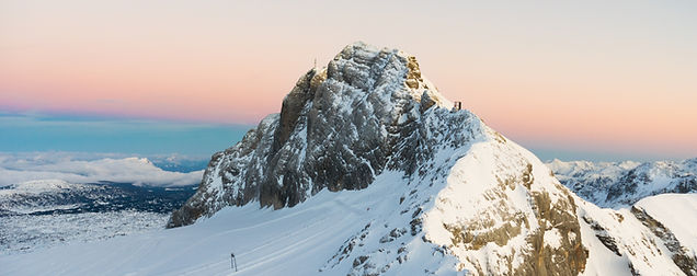 Montagne enneigée